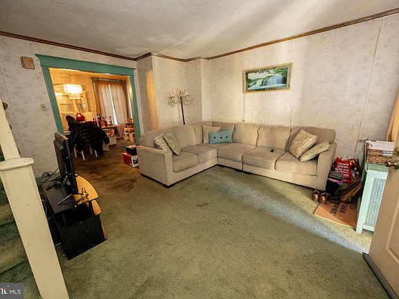 4th image of 5615 N Camac St