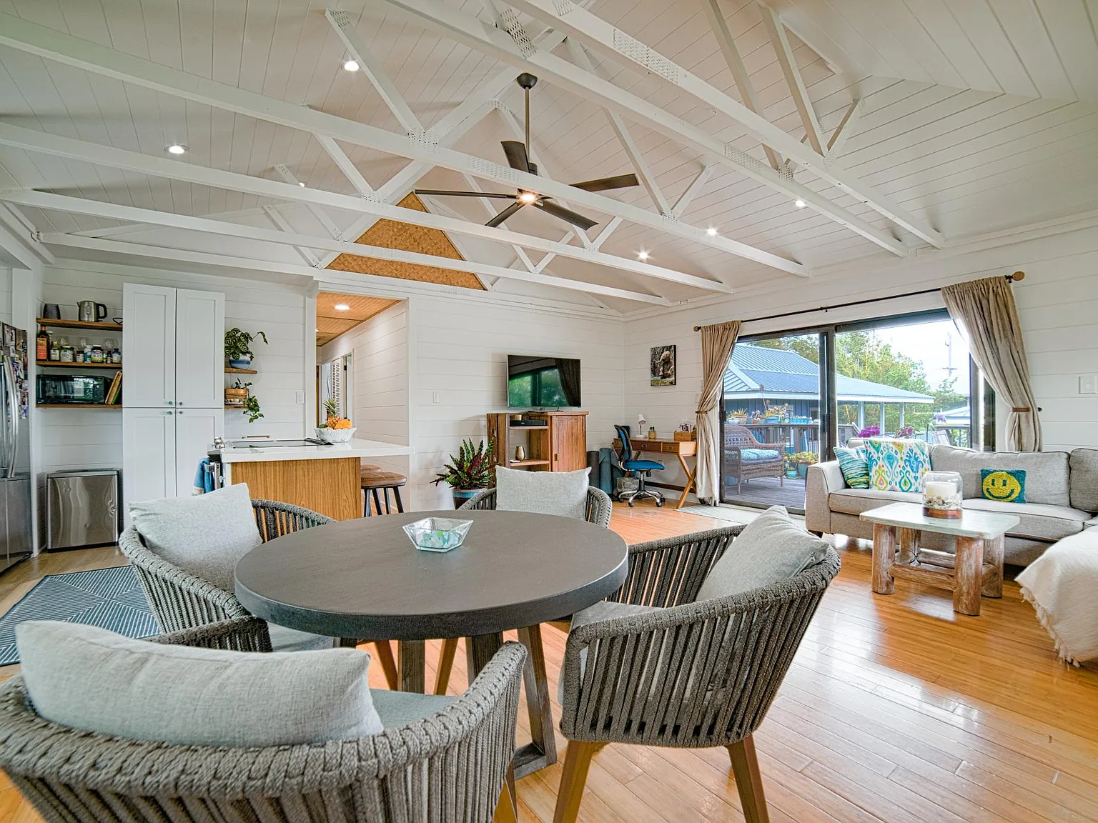 616 Hana Highway — Photo 4