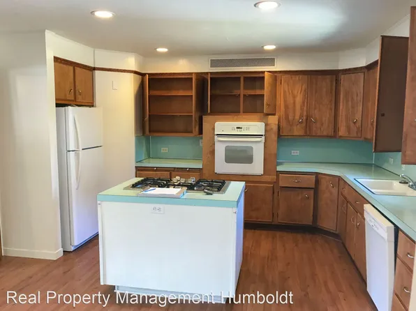 2523 South St, Eureka, CA 95501