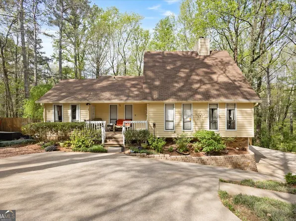 6950 Springwood Dr, Douglasville, GA 30135