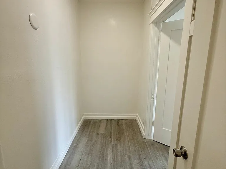 2805-2813A S Vermont Ave #2809-3 — Photo 6