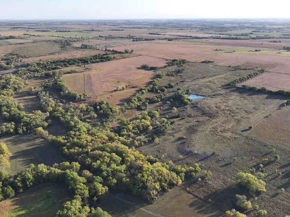 950 Hj Ave, Council Grove, KS 66846