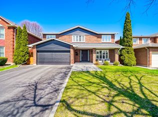 108 Poplar Heights Dr, Toronto, ON M9A4Z4