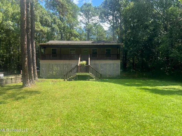 5548 Boots Rd, Moss Point, MS 39562