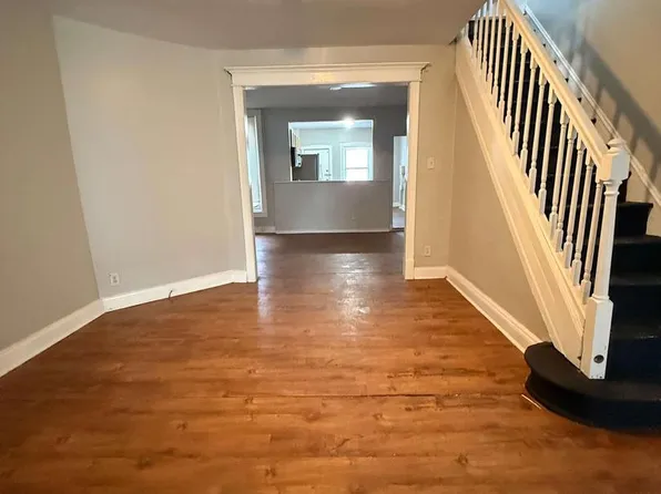 5245 Florence Ave, Philadelphia, PA 19143