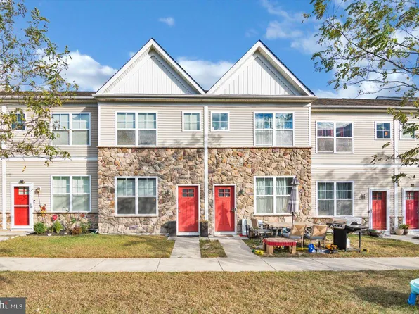 7 Rowand Way E, Clementon, NJ 08021