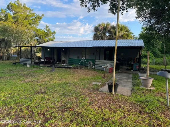 196 Canal Ave, Oak Hill, FL 32759