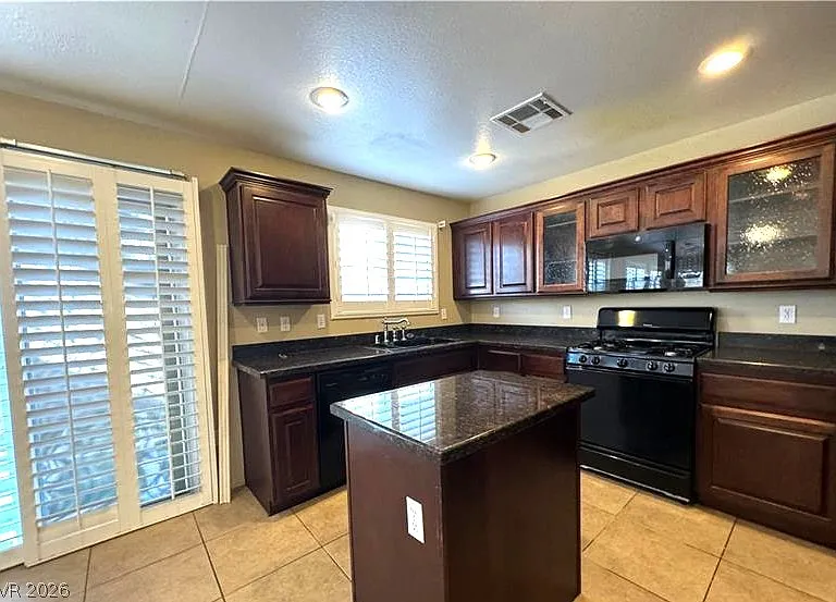 5671 Merced St — Photo 10