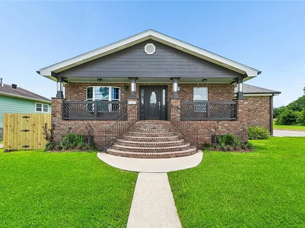 124 Portage Pl, New Orleans, LA 70119
