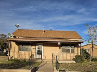 424 S 5th St, Santa Rosa, NM 88435