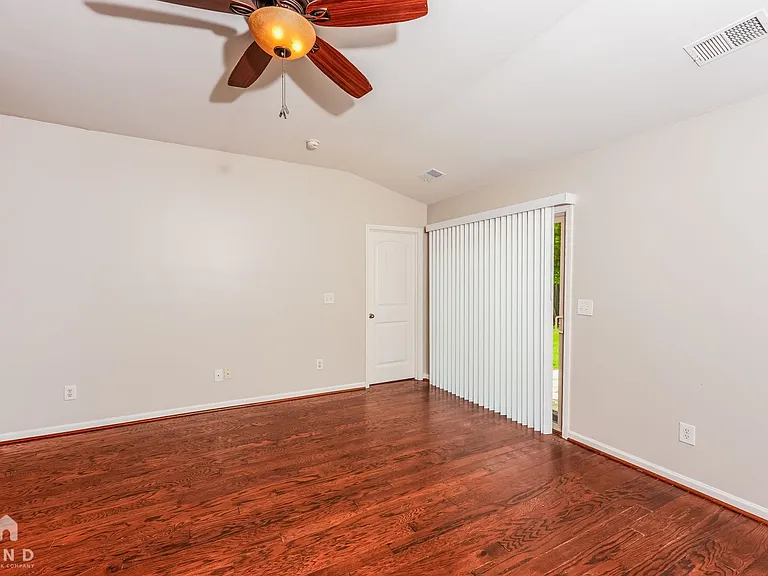 70 Briar Ridge Ln — Photo 6