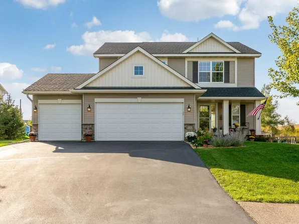 833 8th Ave NE, Lonsdale, MN 55046