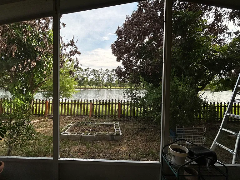 3461 Bellingham Dr — Photo 13