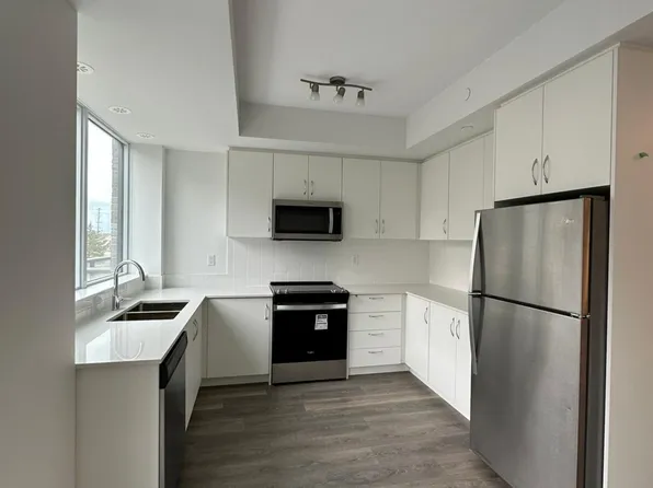 95 Attmar Dr #314, Brampton, ON L6P 2R4