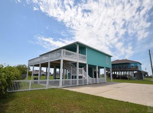 953 Surfside Dr, Pt Bolivar, TX 77650