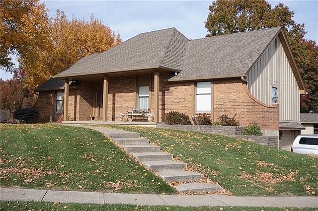 1st image of 17012 E George Franklyn Dr