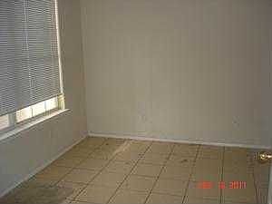 5th image of 2938 Sutton Dr