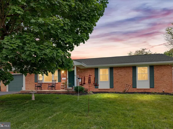 9943 Massanutten Ave, New Market, VA 22844