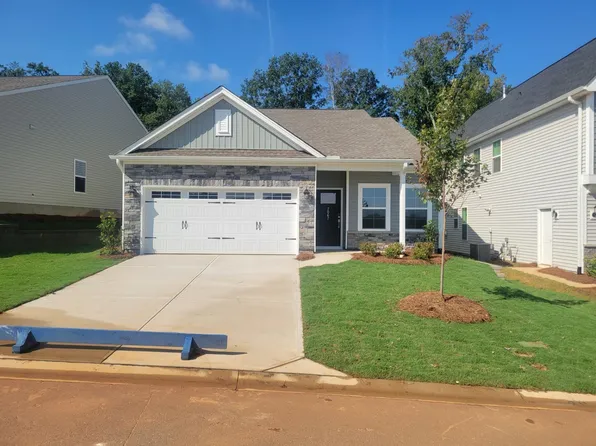7067 New Horizons Ln, Boiling Springs, SC 29316