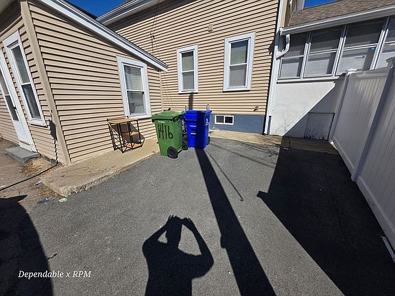 4th image of 1416 Hyde Park Ave