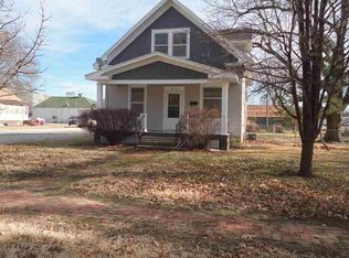 310 Poplar St, Wamego, KS 66547
