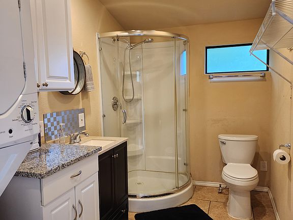 4th image of 304 River Park Dr #2