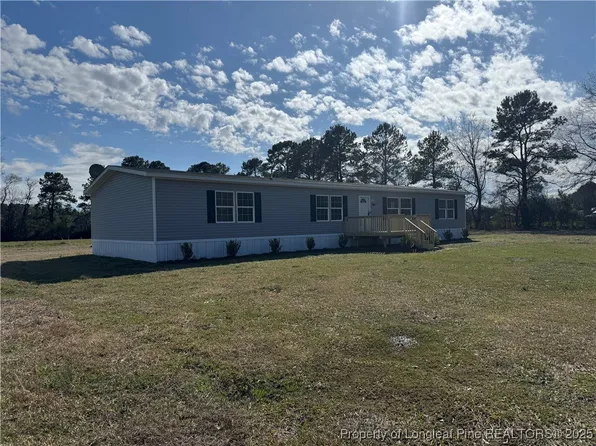 280 Cain Rd, Saint Pauls, NC 28384