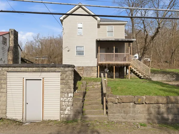 45 Lincoln St, Grafton, WV 26354