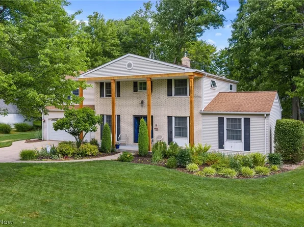 3965 Laurel Glenn Dr, Broadview Heights, OH 44147