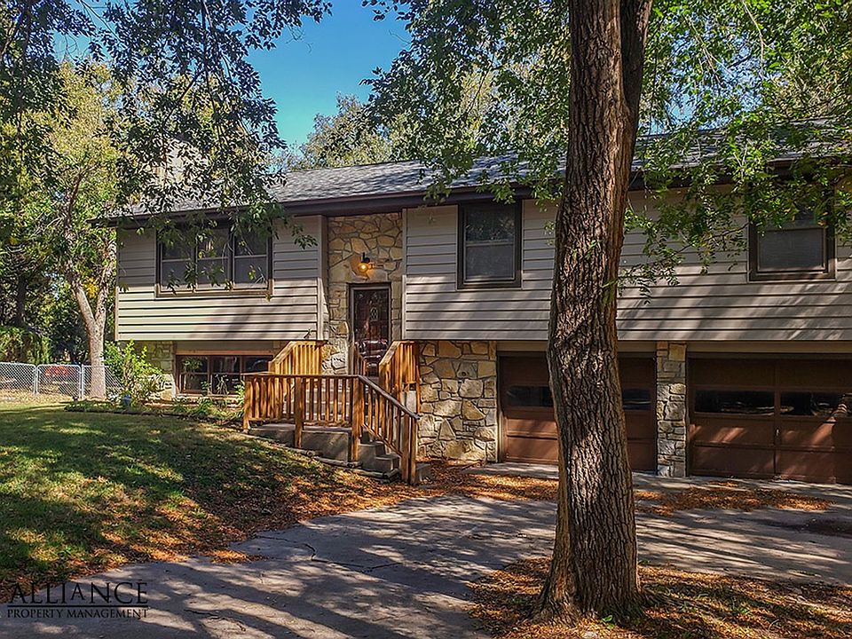 1st image of 1404 Overlook Dr #1404