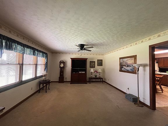 4th image of 1003 W 3rd St