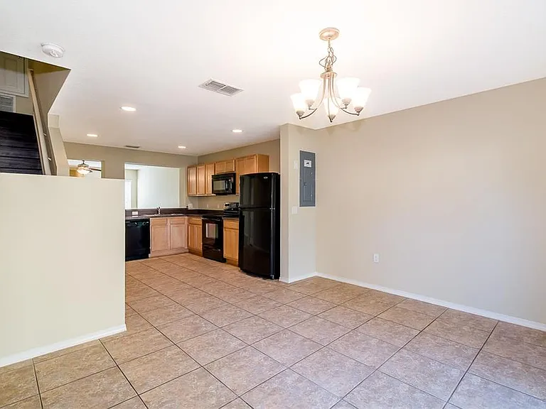 5087 Dominica Dr — Photo 12