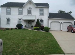 18 Westchester Ct, Mc Kees Rocks, PA 15136