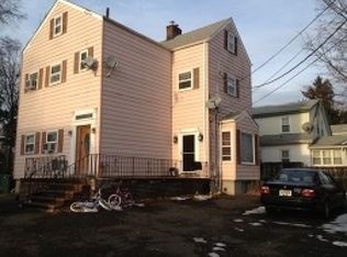 33 Arcadian Way, Paramus, NJ 07652