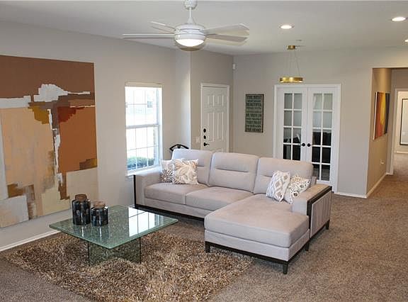 4th image of 3101 Judge Holland Ln