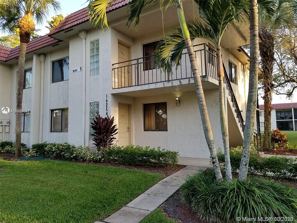 1st image of 16254 Laurel Dr #102