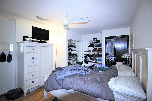 Rented by City Connections Realty | media 26