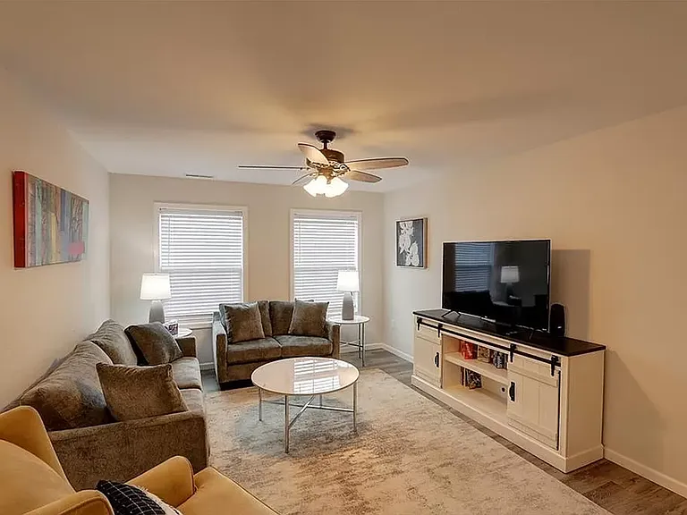 10008 Aspen Ln #2 — Photo 16