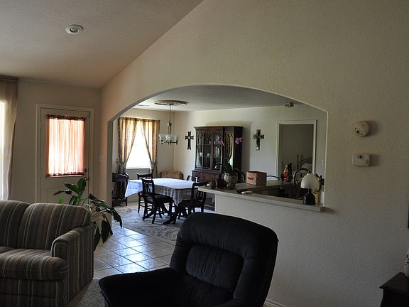 4th image of 172 Chesterfield Dr