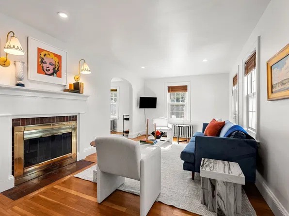 166 Suomi Rd, Quincy, MA 02169