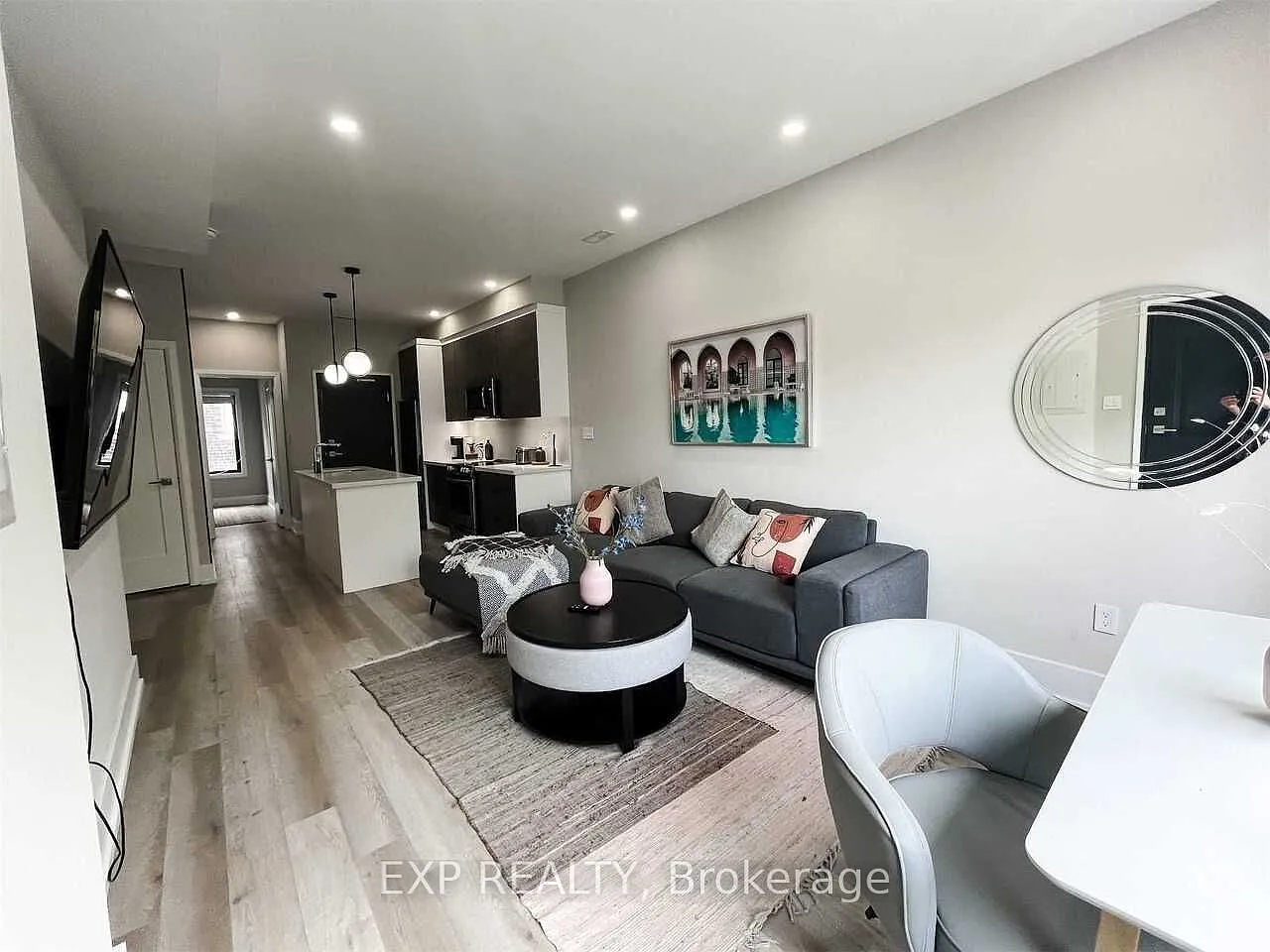 2 bed, $2,100 — Photo 2