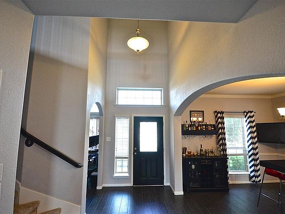 Great entry in to this wonderful home with great wood like tile!!
