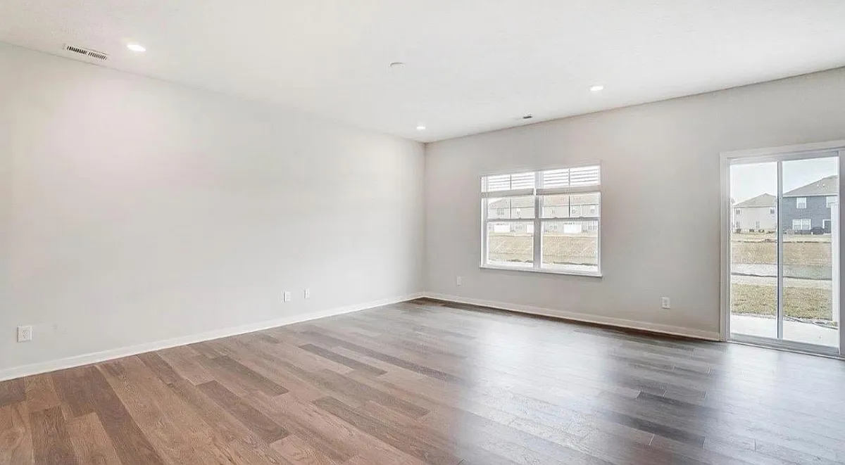 Building Photo - 1493 Jarry Ave