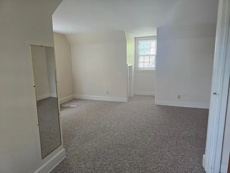 404 W Fairmount Ave — Photo 8