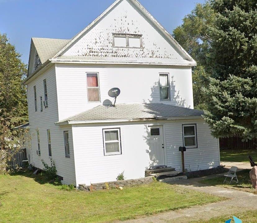 1st image of 104 W Prospect Ave