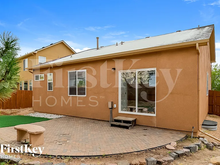10116 Kings Canyon Dr — Photo 15