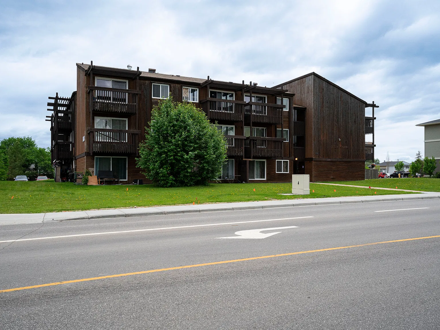 Silin Court — Photo 3