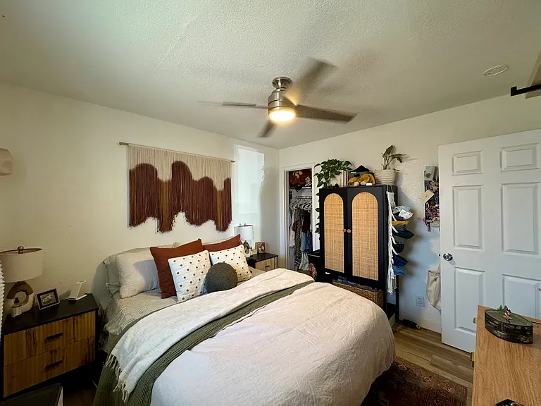 2354 S Cherokee St — Photo 11