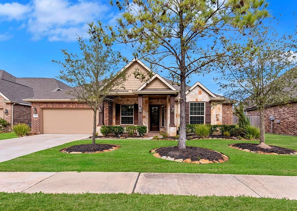 1st image of 20222 Overland Hills Ln