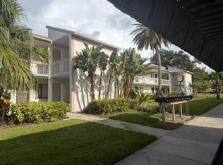 105 LAKEVIEW WAY #105, OLDSMAR, FL 34677